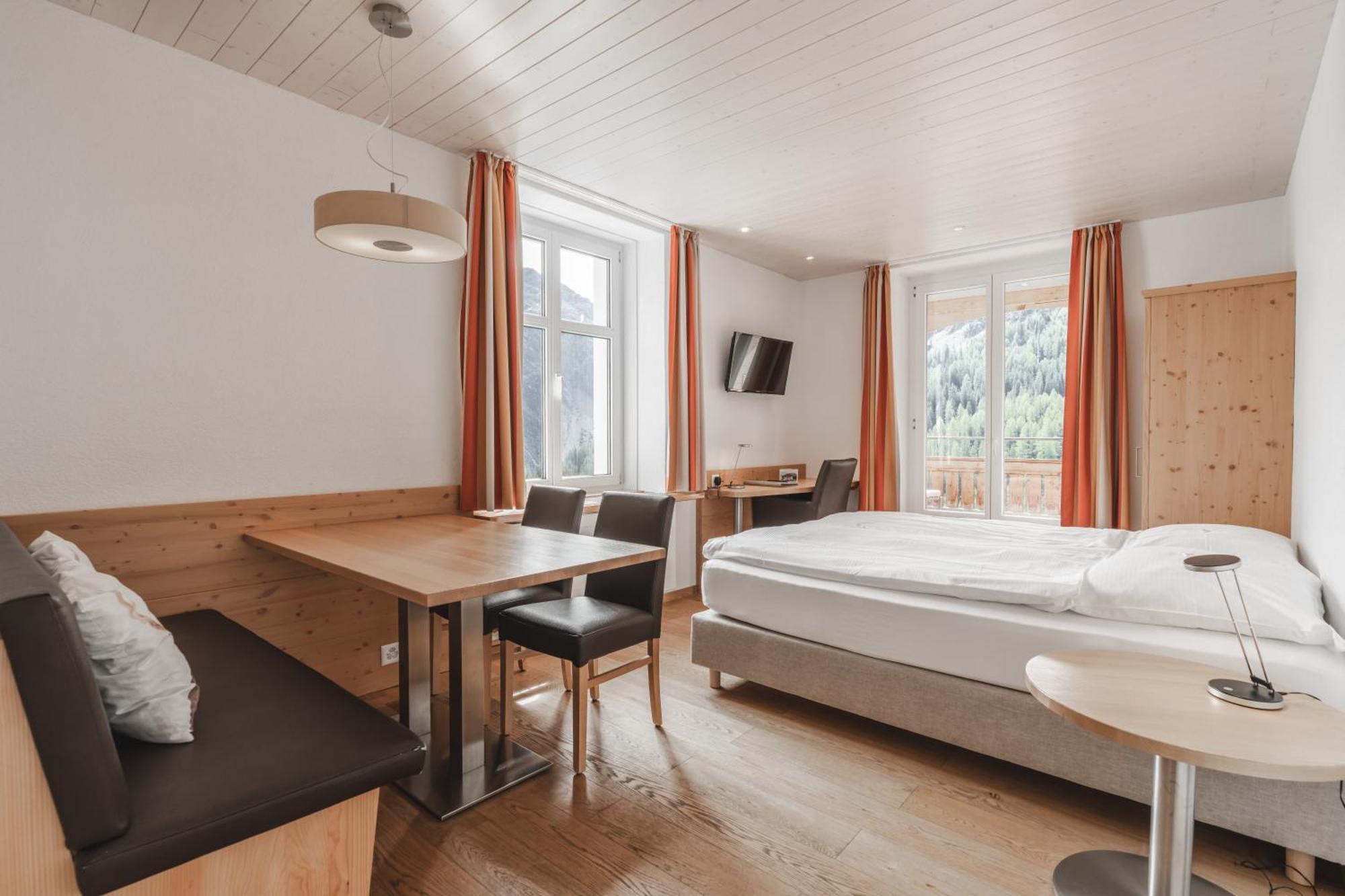 Hotel Alpensonne - Panoramazimmer & Restaurant Arosa Luaran gambar