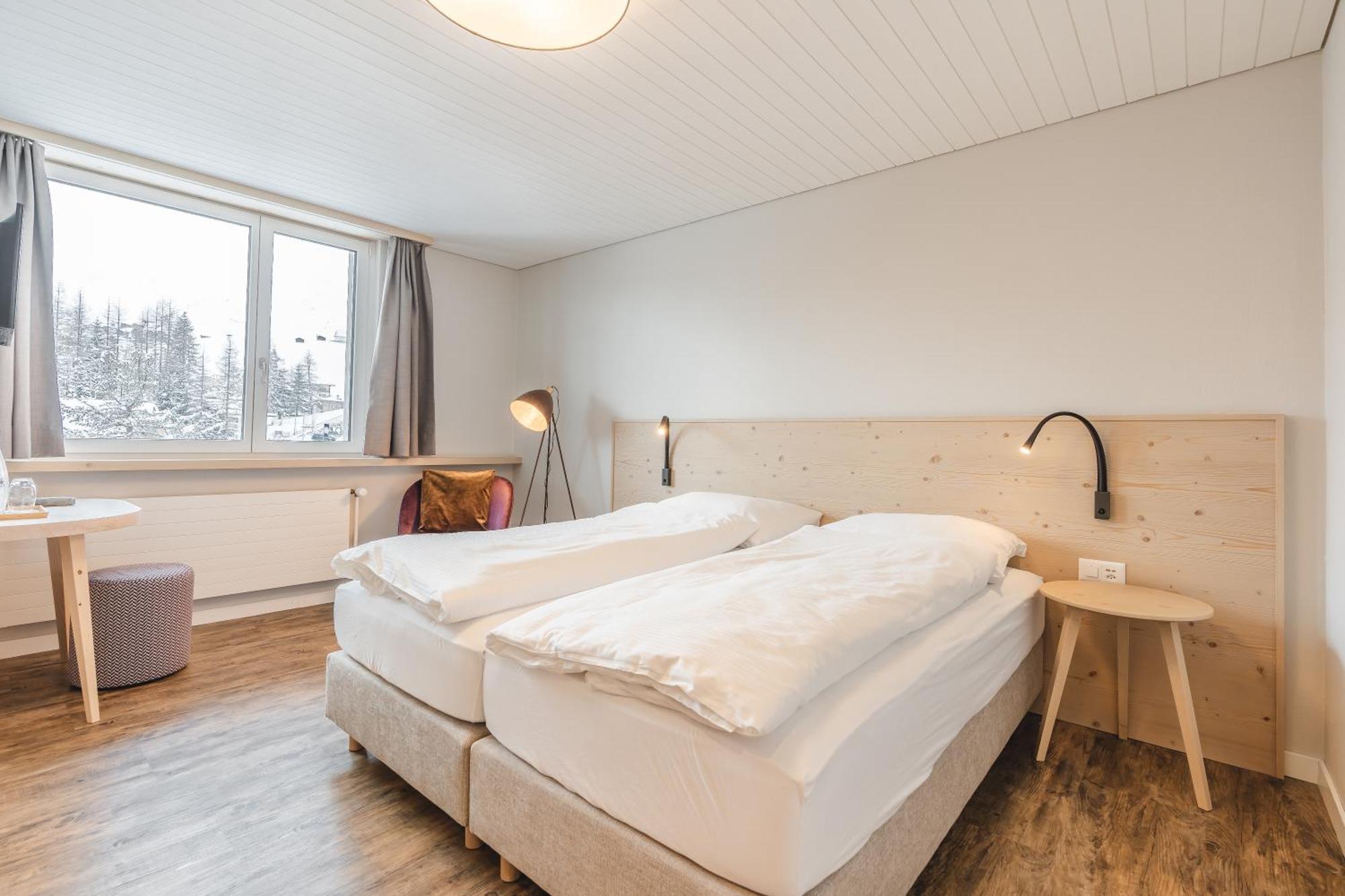 Hotel Alpensonne - Panoramazimmer & Restaurant Arosa Bilik gambar